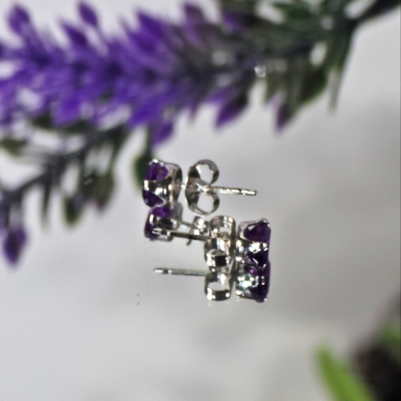 Amethyst Sterling terling Silver earrings - Picture 4 of 7